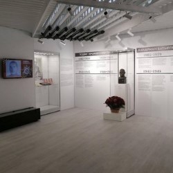 Выставка «Подвиг героя бессмертен» 